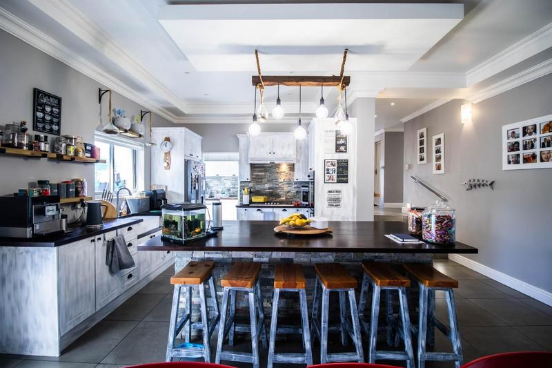 5 Bedroom Property for Sale in Myburgh Park Western Cape